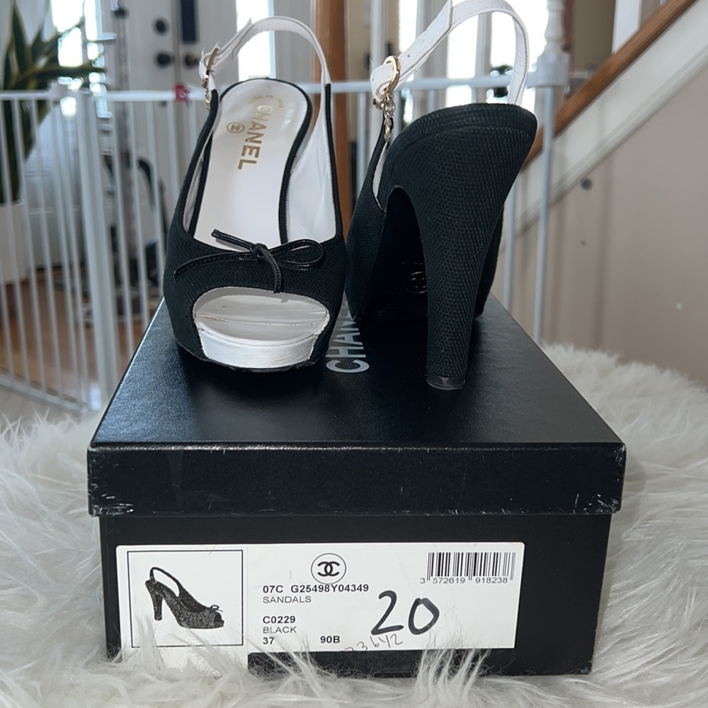 Chanel sandals - Picture 3 of 6